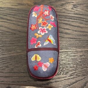 Floral Embroidered Glasses Case